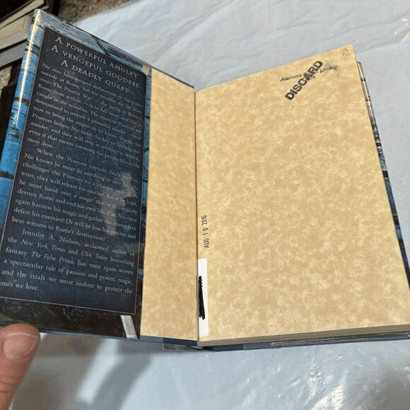 Rise of the Wolf (Mark of the Thief #2) Jennifer A. Nielsen Hardback 1st Edition - Picture 2 of 8